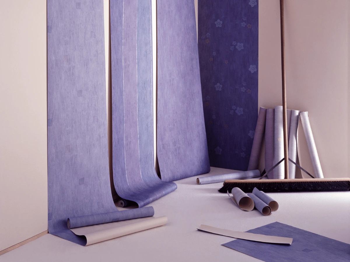 BaseLink offers experienced local painters and decorators for wallpaper hanging stripping services